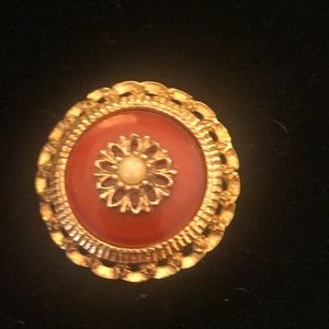 Vintage Sarah Coventry lovely red /gold brooch